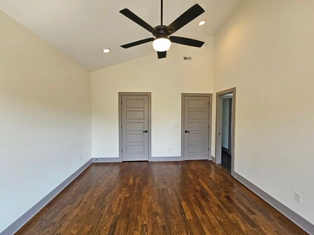 28 N Hill St, Nashville, TN 37210