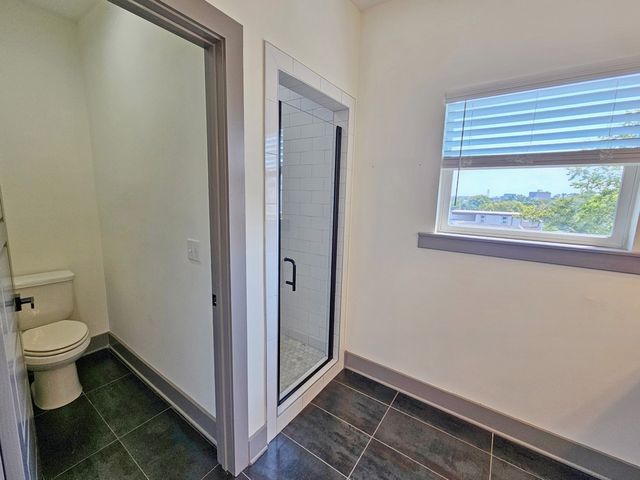 28 N Hill St, Nashville, TN 37210