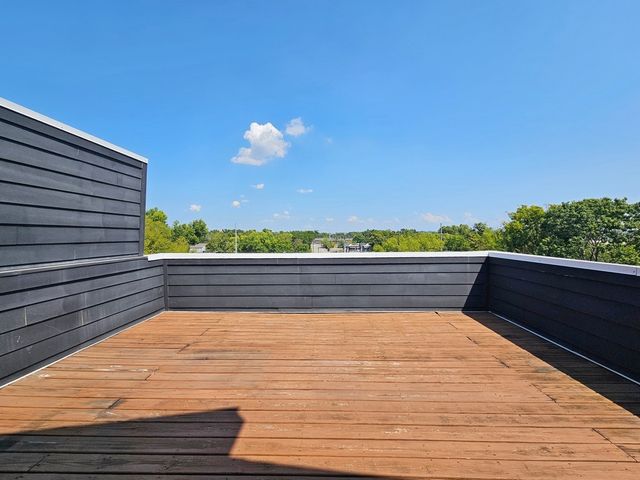 28 N Hill St, Nashville, TN 37210