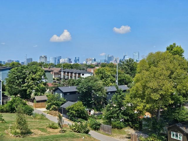28 N Hill St, Nashville, TN 37210