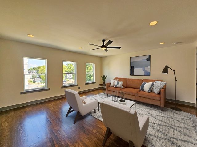 28 N Hill St, Nashville, TN 37210