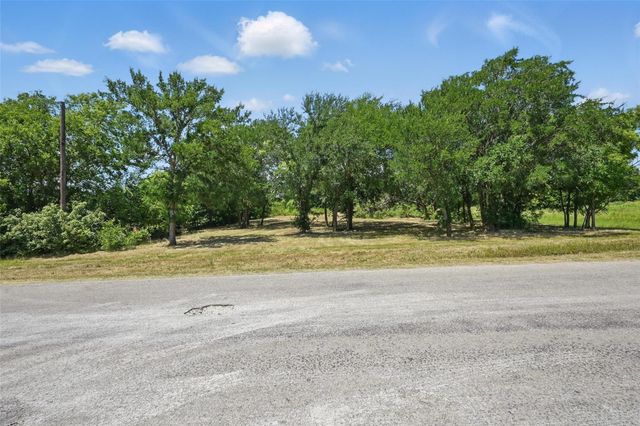 0000 N Fourth, Gunter, TX 75058
