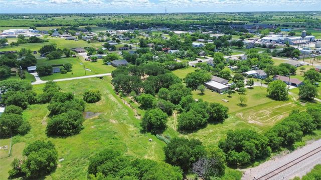 0000 N Fourth, Gunter, TX 75058