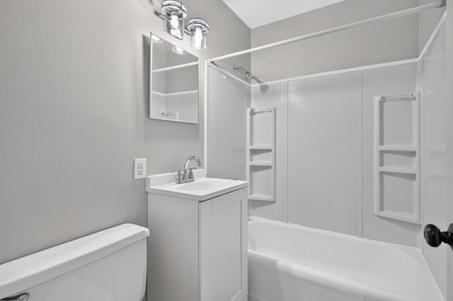 9218 Portland Avenue S, Bloomington, MN 55420