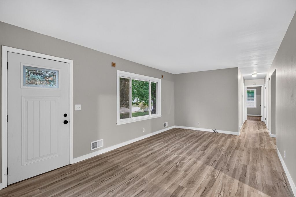 9218 Portland Avenue S, Bloomington, MN 55420 — photo 5