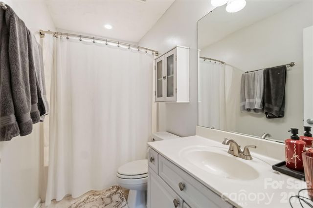 4566 Antelope Lane, Charlotte, NC 28269