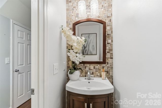 4566 Antelope Lane, Charlotte, NC 28269