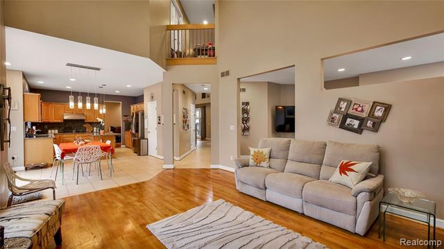 6621 Glenshaw Court, West Bloomfield, MI 48322