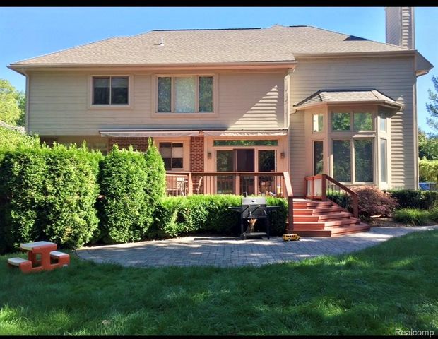 6621 Glenshaw Court, West Bloomfield, MI 48322