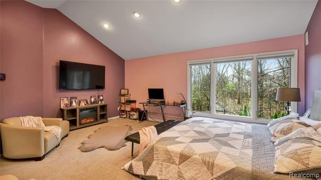6621 Glenshaw Court, West Bloomfield, MI 48322