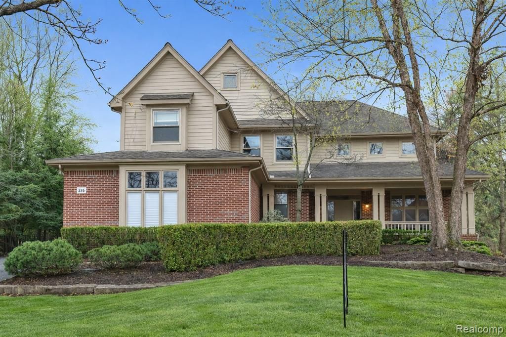 6621 Glenshaw Court, West Bloomfield, MI 48322