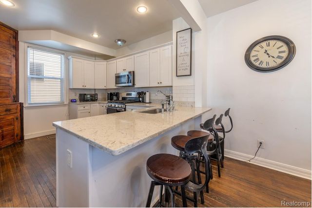 644 Melbourne Street, Detroit, MI 48202