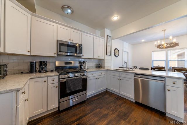 644 Melbourne Street, Detroit, MI 48202