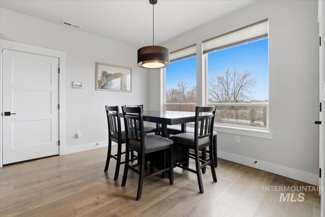 6937 S Sunfish Way, Boise, ID 83709