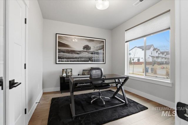 6937 S Sunfish Way, Boise, ID 83709