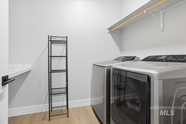 6937 S Sunfish Way, Boise, ID 83709