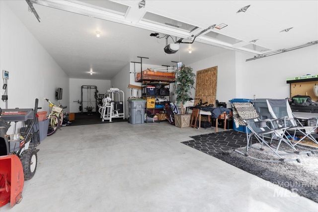 6937 S Sunfish Way, Boise, ID 83709