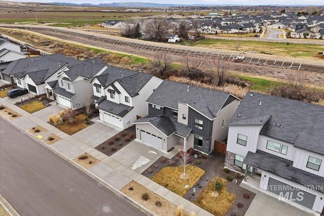 6937 S Sunfish Way, Boise, ID 83709