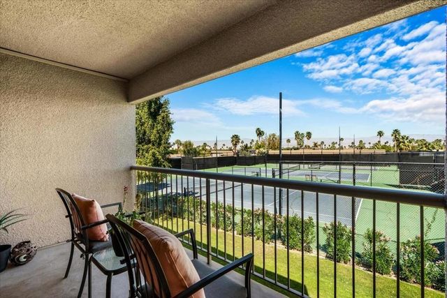 45720 Club Circle Drive 285, Palm Desert, CA 92260