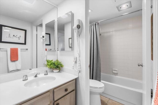 45720 Club Circle Drive 285, Palm Desert, CA 92260