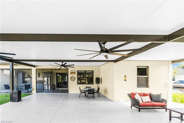 2557 29th AVE NE, Naples, FL 34120