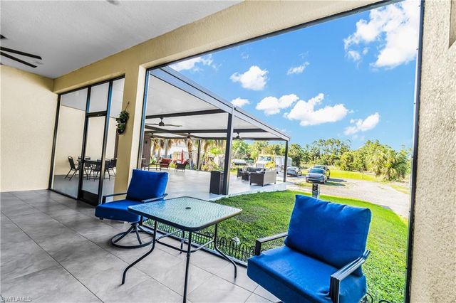 2557 29th AVE NE, Naples, FL 34120