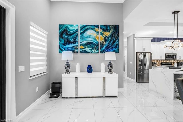 2557 29th AVE NE, Naples, FL 34120