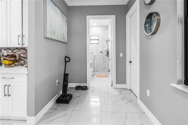 2557 29th AVE NE, Naples, FL 34120