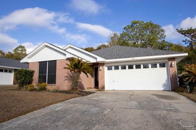 1232 Greystone Ln, Pensacola, FL 32514