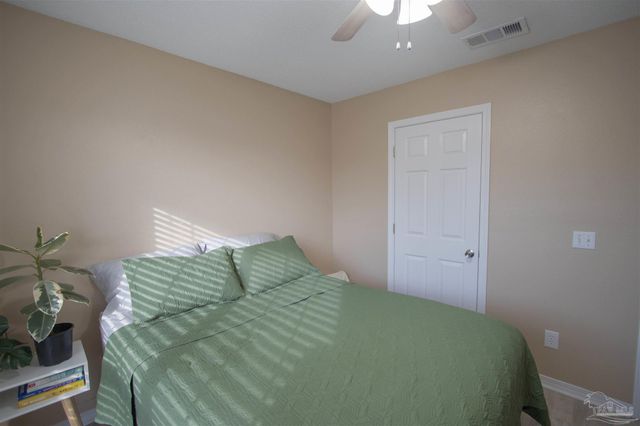 1232 Greystone Ln, Pensacola, FL 32514