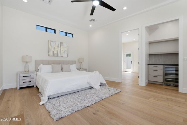 4348 E MITCHELL Drive, Phoenix, AZ 85018