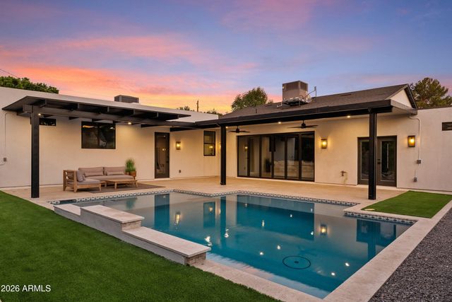 4348 E MITCHELL Drive, Phoenix, AZ 85018