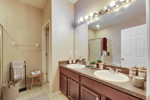 10328 CELTIC ASH DRIVE, Ruskin, FL 33573
