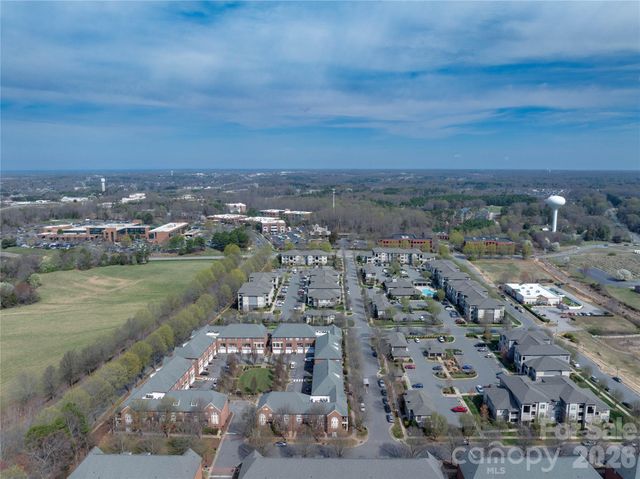 120 Steinbeck Way F, Mooresville, NC 28117