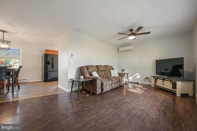 13 LEGEND LN, Houston, DE 19954