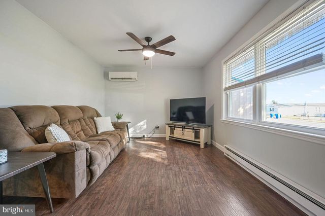 13 LEGEND LN, Houston, DE 19954