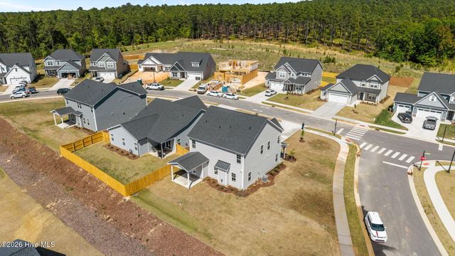 258 Rough Ridge Trail 72, Aberdeen, NC 28315