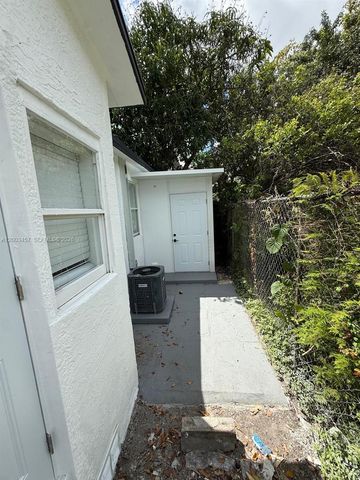 5158 NW 19th Ave A, Miami, FL 33142