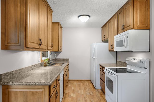 15008 Cherry Lane, Burnsville, MN 55306