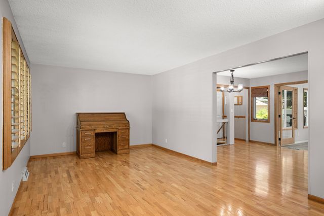 15008 Cherry Lane, Burnsville, MN 55306