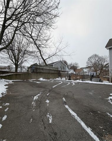 876 Douglas Avenue, Providence, RI 02908