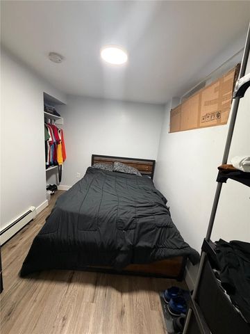 876 Douglas Avenue, Providence, RI 02908