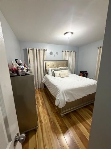 876 Douglas Avenue, Providence, RI 02908