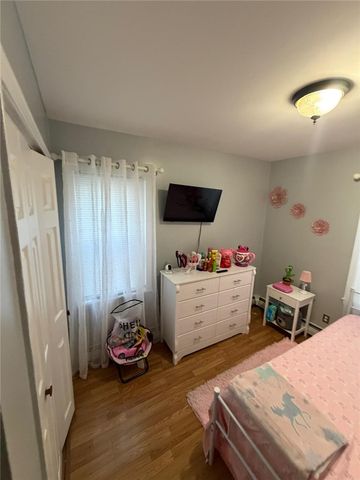 876 Douglas Avenue, Providence, RI 02908