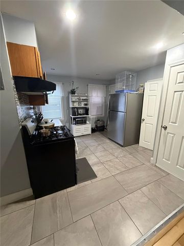 876 Douglas Avenue, Providence, RI 02908