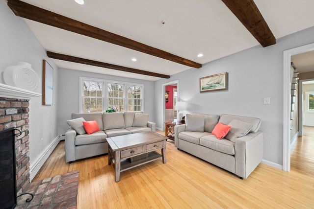5 Carpenter Ln, Marshfield, MA 02050