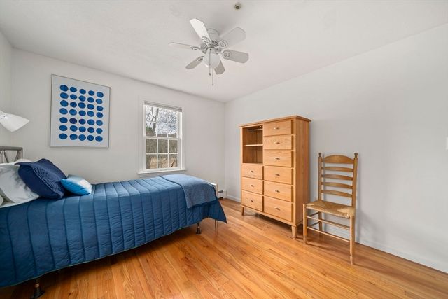 5 Carpenter Ln, Marshfield, MA 02050
