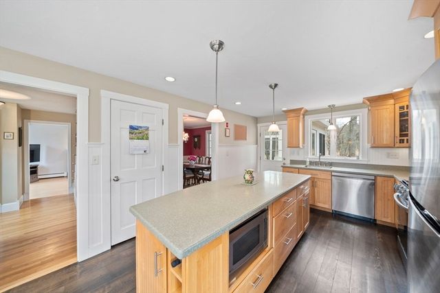 5 Carpenter Ln, Marshfield, MA 02050