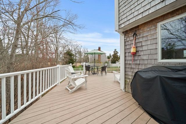 5 Carpenter Ln, Marshfield, MA 02050