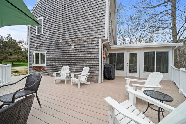 5 Carpenter Ln, Marshfield, MA 02050